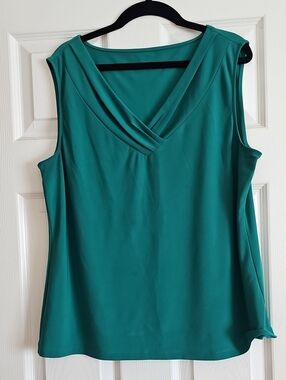 Sleeveless Teal V-Neck Women's Top